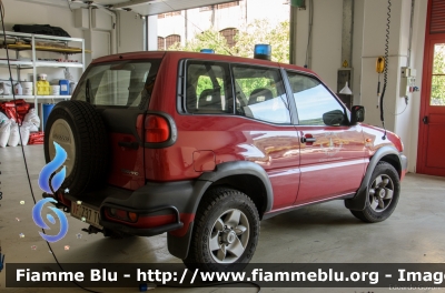 Nissan Terrano II serie restyle
Vigili del Fuoco
Unione Distrettuale della Vallagarina (TN)
Ospitato presso Mori
VF Z37 TN
Parole chiave: Nissan Terrano_IIserie_restyle VFZ37TN