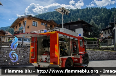 Mercedes-Benz Unimog U100L
Vigili del Fuoco
Distretto della Val Di Sole
Corpo Volontario di Pellizzano (TN)
allestimento Fulmix
VF F36 TN
Parole chiave: Mercedes-Benz Unimog U100L VFF36TN