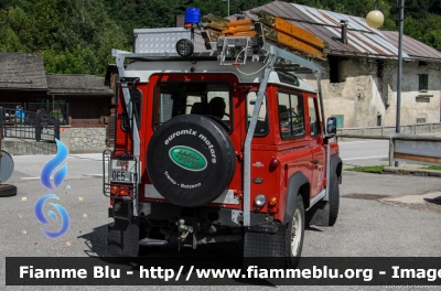 Land-Rover Defender 90
Vigili del Fuoco
Distretto della Val Di Sole
Corpo Volontario di Mezzana (TN)
VF 0E5 TN
Parole chiave: Land-Rover Defender_90 VF0E5TN