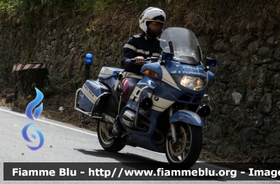 Bmw R850RT II serie
Polizia di Stato
Polizia Stradale
in scorta al Giro d'Italia 2015
Parole chiave: Bmw R850RT_IIserie Giro_Italia_2015