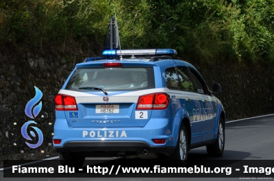 Fiat Freemont
Polizia di Stato
Polizia Stradale
in scorta al Giro d'Italia 2015
POLIZIA H8782
Parole chiave: Fiat Freemont POLIZIAH8782 Giro_Italia_2015