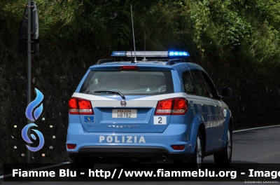 Fiat Freemont
Polizia di Stato
Polizia Stradale
in scorta al Giro d'Italia 2015
POLIZIA H8782
Parole chiave: Fiat Freemont POLIZIAH8782 Giro_Italia_2015