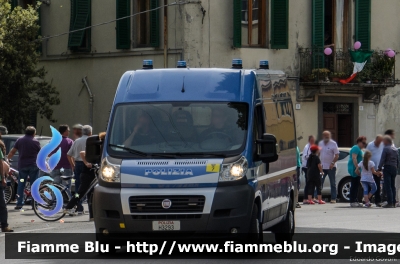 Fiat Ducato X250
Polizia di Stato
Polizia Stradale
in scorta al Giro d'Italia 2015
POLIZIA H3293
Parole chiave: Fiat Ducato_X250 POLIZIAH3293 Giro_Italia_2015