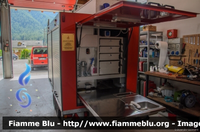 Carrello laboratorio autorespiratori
Vigili del Fuoco
Distretto della Val Di Sole
Veicolo ospitato dal corpo di Monclassico (TN)
