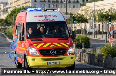 Mercedes-Benz Sprinter III serie
France - Francia
Marins Pompiers de Marseille
VSAV 21
Allestimento Sanicar di Gruau
Parole chiave: Mercedes-Benz Sprinter_IIIserie Ambulanza