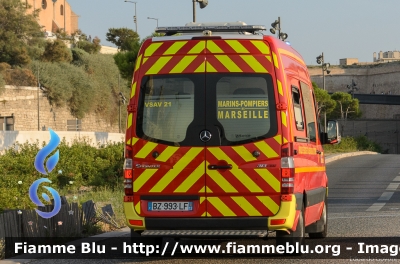 Mercedes-Benz Sprinter III serie
France - Francia
Marins Pompiers de Marseille
VSAV 21
Allestimento Sanicar di Gruau
Parole chiave: Mercedes-Benz Sprinter_IIIserie Ambulanza