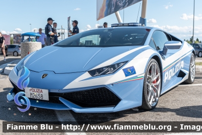 Lamborghini Huracán LP 610-4
Polizia di Stato
Polizia Stradale
POLIZIA M2658
Parole chiave: Lamborghini Huracán_LP_610-4 POLIZIAM2658