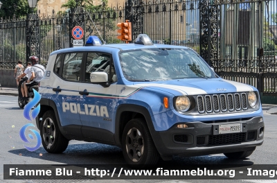 Jeep Renegade
Polizia di Stato
Reparto Prevenzione Crimine
Allestito NCT
Decorazione Grafica Artlantis
POLIZIA M3093
Parole chiave: Jeep Renegade POLIZIAM3093