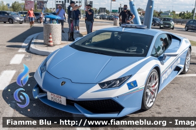 Lamborghini Huracán LP 610-4
Polizia di Stato
Polizia Stradale
POLIZIA M2658
Parole chiave: Lamborghini Huracán_LP_610-4 POLIZIAM2658