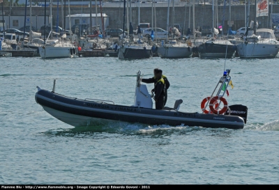 Gommone Mariner 
Guardia di Finanza
B.S.O. 418

Parole chiave: Gommone Mariner B.S.O.418