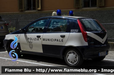 Fiat Punto II serie
Polizia Municipale Unione Bassa Val di Sole (TN)
Parole chiave: Fiat Punto_IIserie