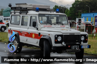 Land-Rover Defender 110
Corpo Nazionale del Soccorso Alpino e Speleologico
Regione Toscana
XVII Delegazione
Stazione di Massa
Parole chiave: Land-Rover Defender_110 HEMS_2015