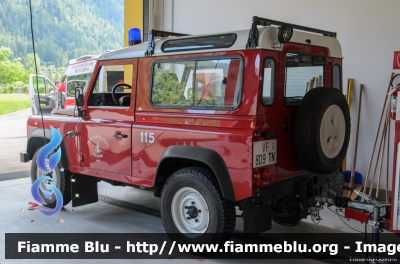 Land-Rover Defender 90
Vigili del Fuoco
Distretto della Val Di Sole
Corpo Volontario di Malè (TN)
VF 8D9 TN
Parole chiave: Land-Rover Defender_90 VF8D9TN