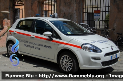 Fiat Punto VI serie
Associazione Nazionale Carabinieri
Liguria
Parole chiave: Fiat Punto_VIserie 1RadunoANC