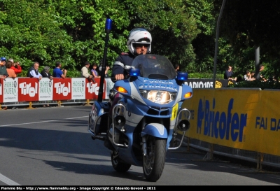 Bmw r850rt II serie
Polizia di Stato
Polizia Stradale
in scorta al Giro d'Italia 2011
Parole chiave: Bmw r850rt_IIserie