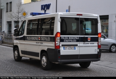 Fiat Ducato X250
Polizia Municipale - StadtPolizei
Bolzano - Bozen
Parole chiave: Fiat Ducato_X250