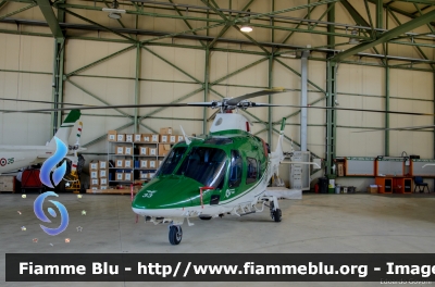 Agusta Westland AW109 Nexus
Corpo Forestale dello Stato
Servizio Aereo
CFS 33
Parole chiave: Agusta Westland AW109_Nexus roma_drone_show_2015