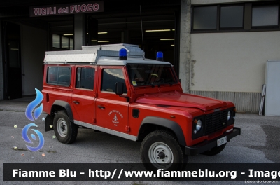 Land-Rover Defender 110
Vigili del Fuoco
Distretto della Val Di Sole
Corpo Volontario di Caldes (TN)
VF 3D3 TN
Parole chiave: Land-Rover Defender_110 VF3D3TN