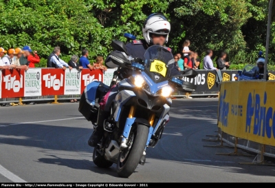 Ducati Multistrada Touring
Polizia di Stato
Polizia Stradale
in scorta al Giro d'Italia 2011
Parole chiave: Ducati Multistrada_Touring