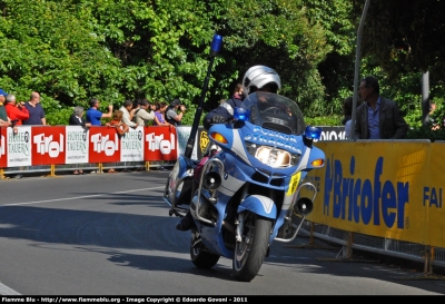 Bmw r850rt II serie
Polizia di Stato
Polizia Stradale
in scorta al Giro d'Italia 2011
Parole chiave: Bmw r850rt_IIserie