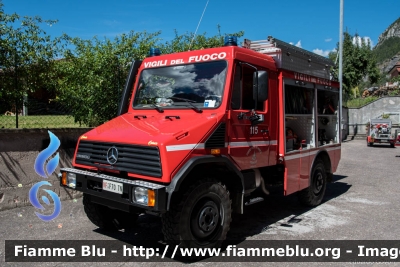 Mercedes-Benz Unimog U100L
Vigili del Fuoco
Unione distrettuale della Valsugana e Tesino
Corpo Volontario di Ospedaletto (TN)
allestimento Fulmix
VF F70 TN
Parole chiave: Mercedes-Benz Unimog_U100L VFF70TN