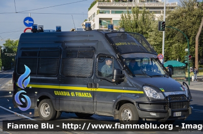 Iveco Daily V serie
Guardia di Finanza
Automezzo per Ordine Pubblico
Allestimento Sperotto
GdiF 341 BH
Parole chiave: Iveco Daily_Vserie GdiF341BH Festa_della_Repubblica_2014