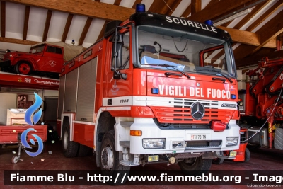 Mercedes-Benz Actros 1835 4x4 I serie
Vigili del Fuoco
Unione distrettuale della Valsugana e Tesino
Corpo Volontario di Scurelle (TN)
AutoPompaSerbatoio Allestimento BAI
VF F73 TN
Parole chiave: Mercedes-Benz Actros_1835_4x4_Iserie VFF73TN