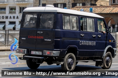 Iveco Daily 4x4 II serie
Carabinieri
VIII Battaglione "Lazio"
CC AJ 707
Parole chiave: Iveco Daily_4x4_IIserie CCAJ707