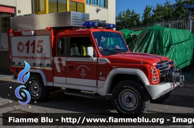 Iveco Massif pick up
Vigili del Fuoco
Unione distrettuale di Cles
Corpo Volontario di Taio (TN)
Polisoccorso allestimento Iveco Magirus
VF K2 TN 
Parole chiave: Iveco Massif_pick_up