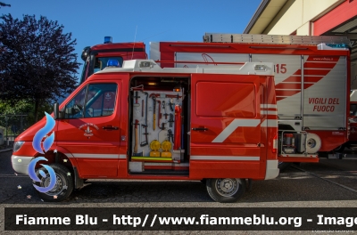 Mercedes-Benz Sprinter 4x4 II serie
Vigili del Fuoco
Unione distrettuale di Cles
Corpo Volontario di Taio (TN)
Polisoccorso allestimento Kofler Fahrzeugbau
VF 3A0 TN
Parole chiave: Mercedes-Benz Sprinter_4x4_IIserie VF3A0TN