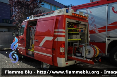 Mercedes-Benz Sprinter 4x4 II serie
Vigili del Fuoco
Unione distrettuale di Cles
Corpo Volontario di Taio (TN)
Polisoccorso allestimento Kofler Fahrzeugbau
VF 3A0 TN
Parole chiave: Mercedes-Benz Sprinter_4x4_IIserie VF3A0TN