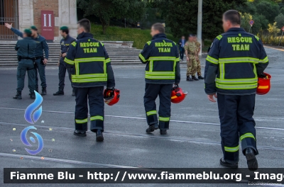 Uniforme antincendio
Aereonautica Militare Italiana
Aeroporto Centocelle
Servizio Antincendio
Parole chiave: Festa_della_Republica_2014