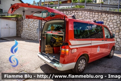 Volkswagen Transporter T5
Vigili del Fuoco
Unione distrettuale della Valsugana e Tesino
Corpo Volontario di Telve di Sopra (TN)
VF 6H5 TN
Parole chiave: Volkswagen Transporter_T5 VF6H5TN