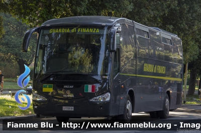 Scania Irizar New Century 12.35
Guardia di Finanza
GdiF 508 BH
Parole chiave: Scania Irizar New_Century_12.35 GdiF508BH Festa_della_Repubblica_2014