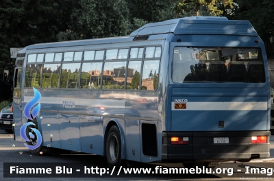 Iveco 370SE
Polizia di Stato
Reparto Mobile
POLIZIA B2399
Parole chiave: Iveco 370SE POLIZIAB2399 Festa_della_Repubblica_2014