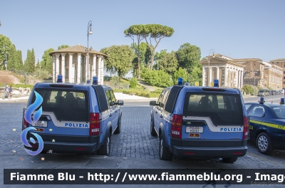 Land-Rover Discovery 3
Polizia di Stato
I Reparto Mobile di Roma
POLIZIA H0001
POLIZIA H0002
Parole chiave: Land-Rover Discovery_3 POLIZIAH0002 POLIZIAH0001 Festa_della_Republica_2014