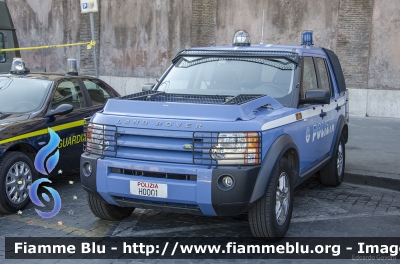 Land-Rover Discovery 3
Polizia di Stato
I Reparto Mobile di Roma
POLIZIA H0001
Parole chiave: Land-Rover Discovery_3 POLIZIAH0001 Festa_della_Republica_2014