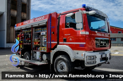 Man TGM 13.280 4x4 II serie
Vigili del Fuoco
Unione distrettuale di Cles
Corpo Volontario di Tuenno (TN)
AutoPompa allestimento Iveco Magirus
VF 8H2 TN
Parole chiave: Man TGM_13.280_4x4_IIserie VF8H2TN