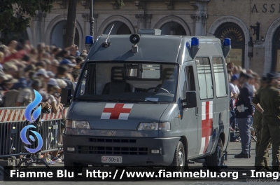 Fiat Ducato II serie 
Guardia di Finanza
Servizio Sanitario
Allestita Boneschi Centro Sud
GdiF 306 AT 
Parole chiave: Fiat Ducato_IIserie GdiF306AT Ambulanza Festa_della_Repubblica_2014