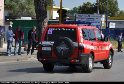 Mitsubishi Pajero LWB III serie
Vigili del Fuoco
Comando Provinciale di Vicenza
In scorta al "Giro d'Italia 2011"
VF 24139
Parole chiave: Mitsubishi Pajero_Lwb_IIserie VF24139