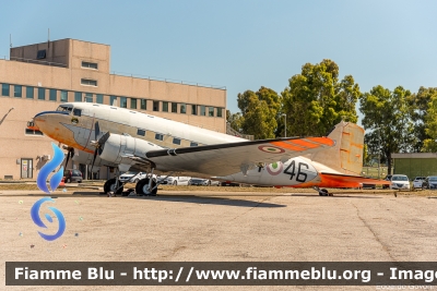 Douglas C-47 "Dakota"
Aeronautica Militare Italiana
Esposto presso l'Aeroporto militare Mario de Bernardi - Pratica di Mare (RM)
14-46
Parole chiave: Douglas C-47