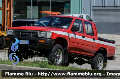 Toyota Hilux I serie
Vigili del Fuoco
Unione distrettuale di Mezzolombardo
Corpo Volontario di Faedo (TN)
Parole chiave: Toyota Hilux_Iserie