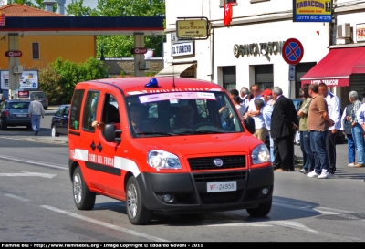 Fiat Doblò II serie
Vigili del Fuoco
In scorta al "Giro d'Italia 2011"
VF 24958
Parole chiave: Fiat Doblò_IIserie VF24958