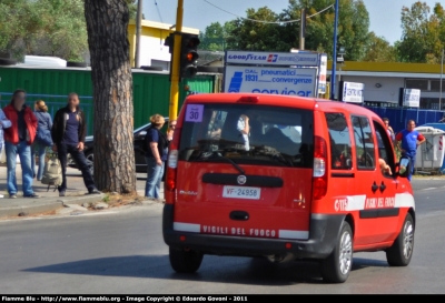 Fiat Doblò II serie
Vigili del Fuoco
In scorta al "Giro d'Italia 2011"
VF 24958
Parole chiave: Fiat Doblò_IIserie VF24958