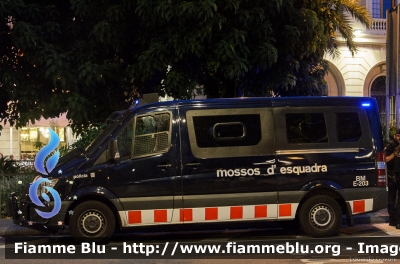 Mercedes-Benz Sprinter III serie
España - Spagna
Mossos d'Esquadra
Brigada Mòbil
Parole chiave: Mercedes-Benz Sprinter_IIIserie