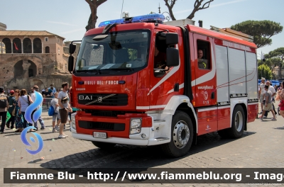 Volvo FL 290 III serie
Vigili del Fuoco
Comando Provinciale di Roma
Scuola Nazionale Antincendi di Capannelle
AutoPompaSerbatoio allestimento Bai
VF 26306
Parole chiave: Volvo FL_290_IIIserie VF26306 Festa_della_Repubblica_2015