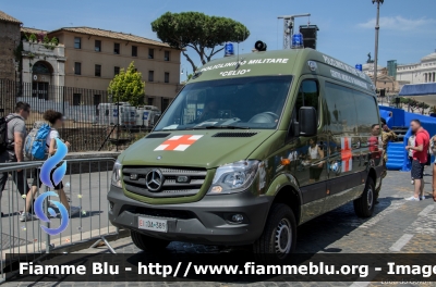 Mercedes-Benz Sprinter 4x4 III serie restyle
Esercito Italiano
Sanità Militare
Policlinico Militare "Celio"
EI DA 389
Parole chiave: Mercedes-Benz Sprinter_4x4_IIIserie_restyle EIDA389 Festa_Della_Repubblica_2015