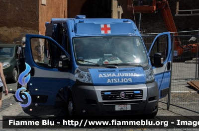 Fiat Ducato X250
Polizia di Stato
Servizio Sanitario
Allestita Boneschi
POLIZIA H8835
Parole chiave: Fiat Ducato_X250 POLIZIAH8835 Ambulanza Festa_della_Repubblica_2015