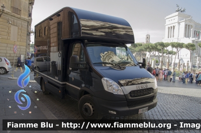 Iveco Daily V serie
Carabinieri
Corazzieri
Trasporto Cavalli
Allestimento Saraggi
CC DG 493
Parole chiave: Iveco Daily_Vserie CCDG493 Festa_della_Republica_2014