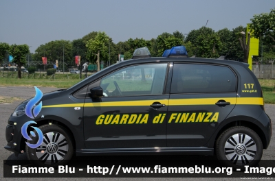 Volkswagen E-Up
Guardia di Finanza
Allestita Focaccia
Decorazione Grafica Artlantis
GdiF 891 BJ

Si ringrazia la Guardia di Finanza per la disponibilità e la collaborazione
Parole chiave: Volkswagen E-Up EXPO2015 GdiF891BJ